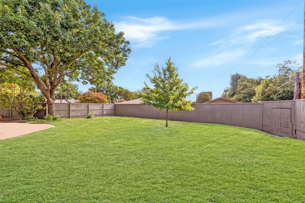 11864 Cold Harbor Lane Dallas, TX 75244