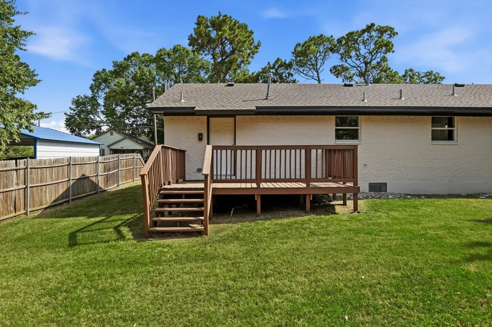 214 E Evans Street Pilot Point, TX 76258