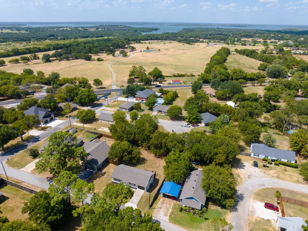 214 E Evans Street Pilot Point, TX 76258