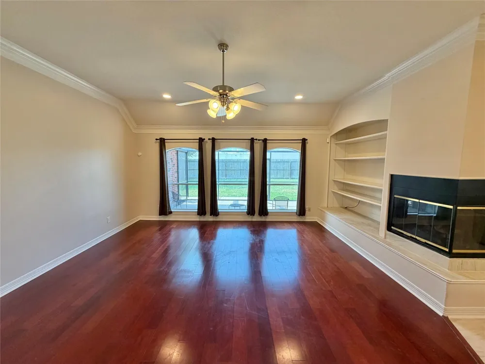 155 Indian Warrior Trail Lake Jackson, TX 77566