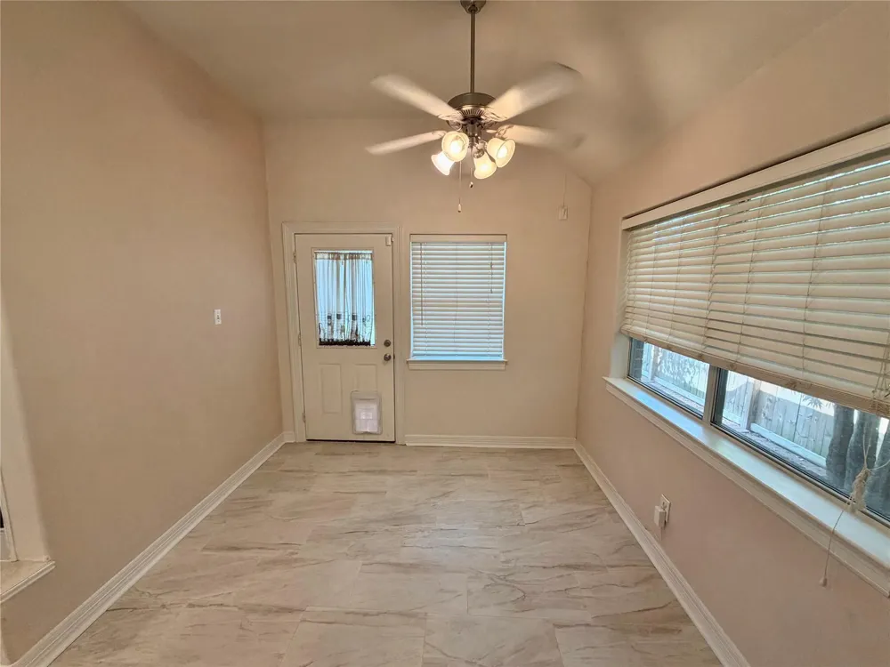 155 Indian Warrior Trail Lake Jackson, TX 77566