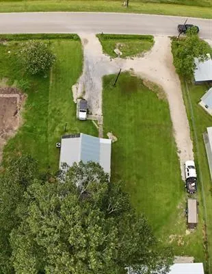 320 E Tram Road Vidor, TX 77662