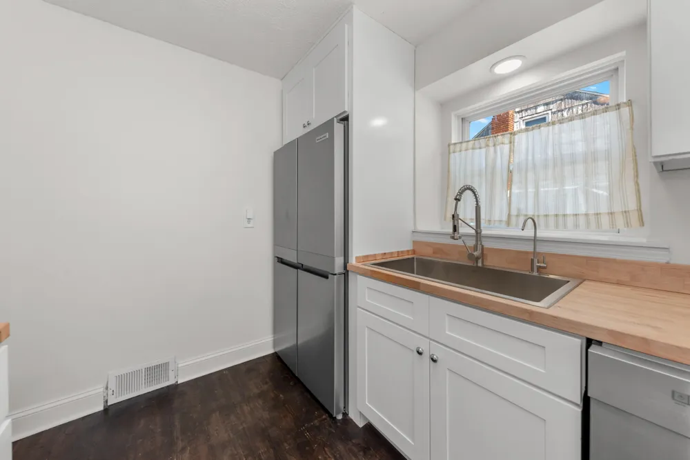 1642 Holmes Road Ypsilanti, MI 48198