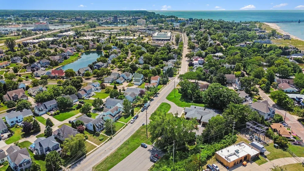 561 Upton Drive St. Joseph, MI 49085
