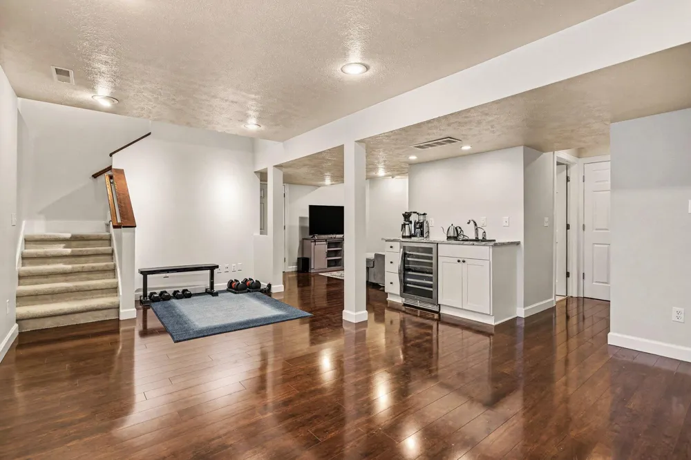 561 Upton Drive St. Joseph, MI 49085