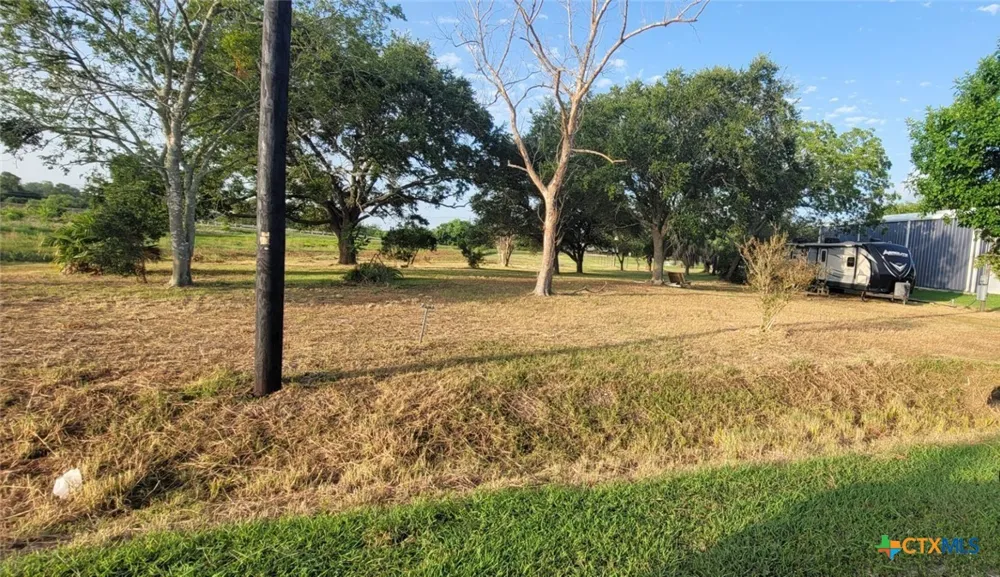 310 E Dallas Avenue #312 Seadrift, TX 77983