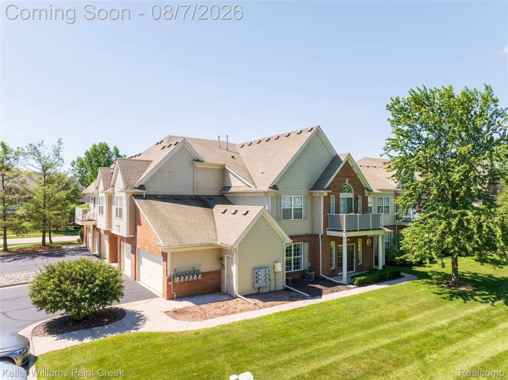 34593 Northrup Drive Chesterfield Township, MI 48047