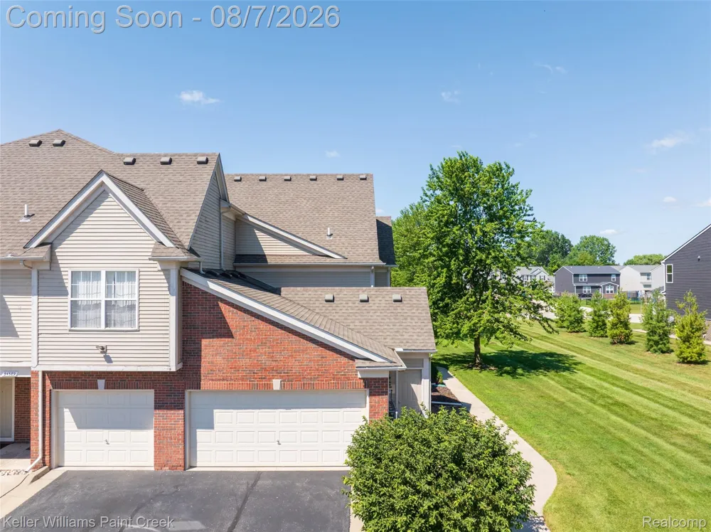 34593 Northrup Drive Chesterfield Township, MI 48047