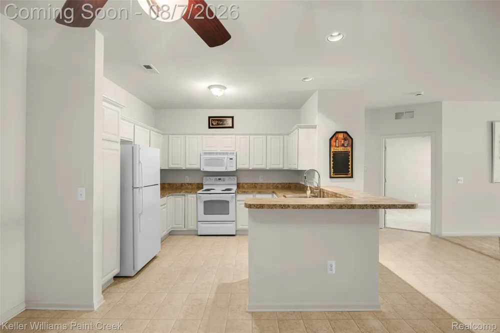 34593 Northrup Drive Chesterfield Township, MI 48047