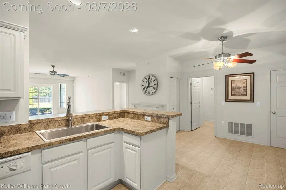 34593 Northrup Drive Chesterfield Township, MI 48047