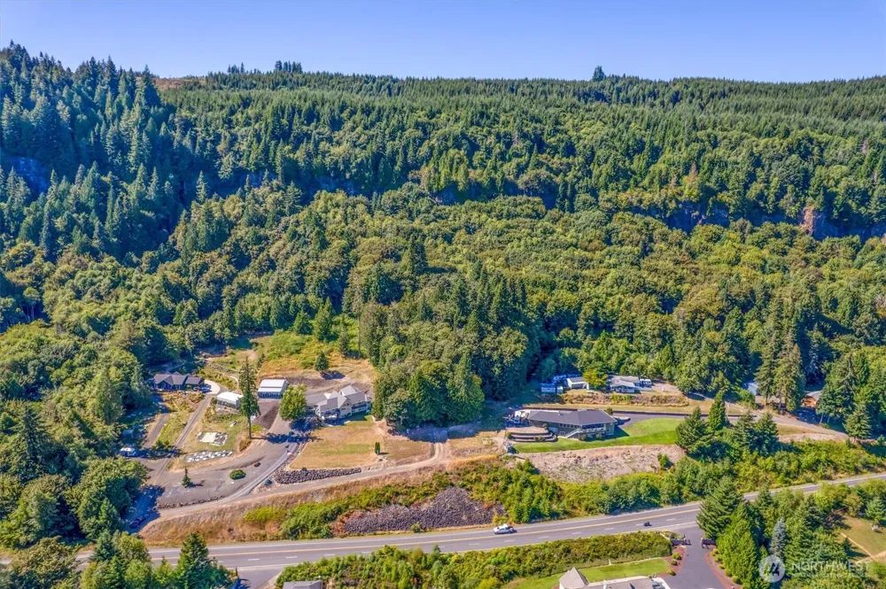 1669 E SR 4 AVENUE Cathlamet, WA 98612
