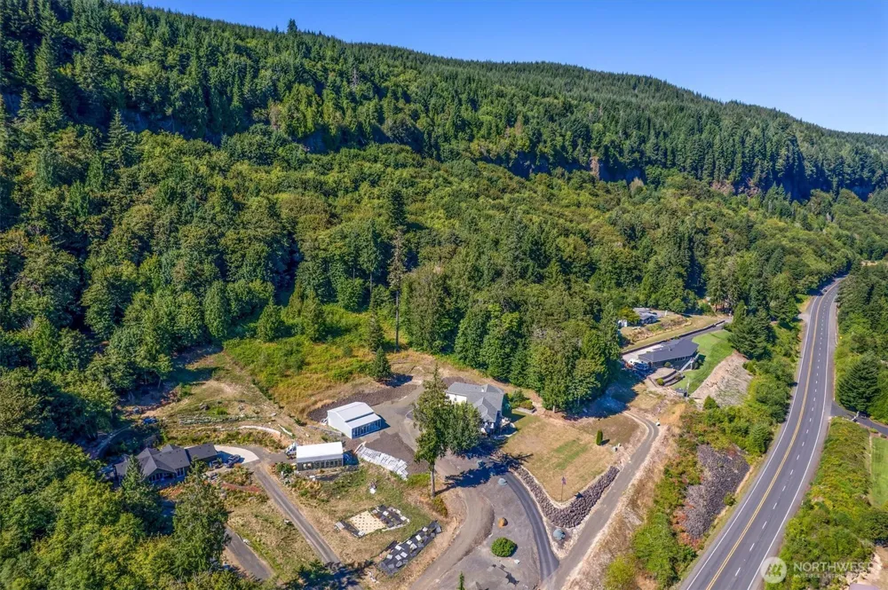 1669 E SR 4 AVENUE Cathlamet, WA 98612