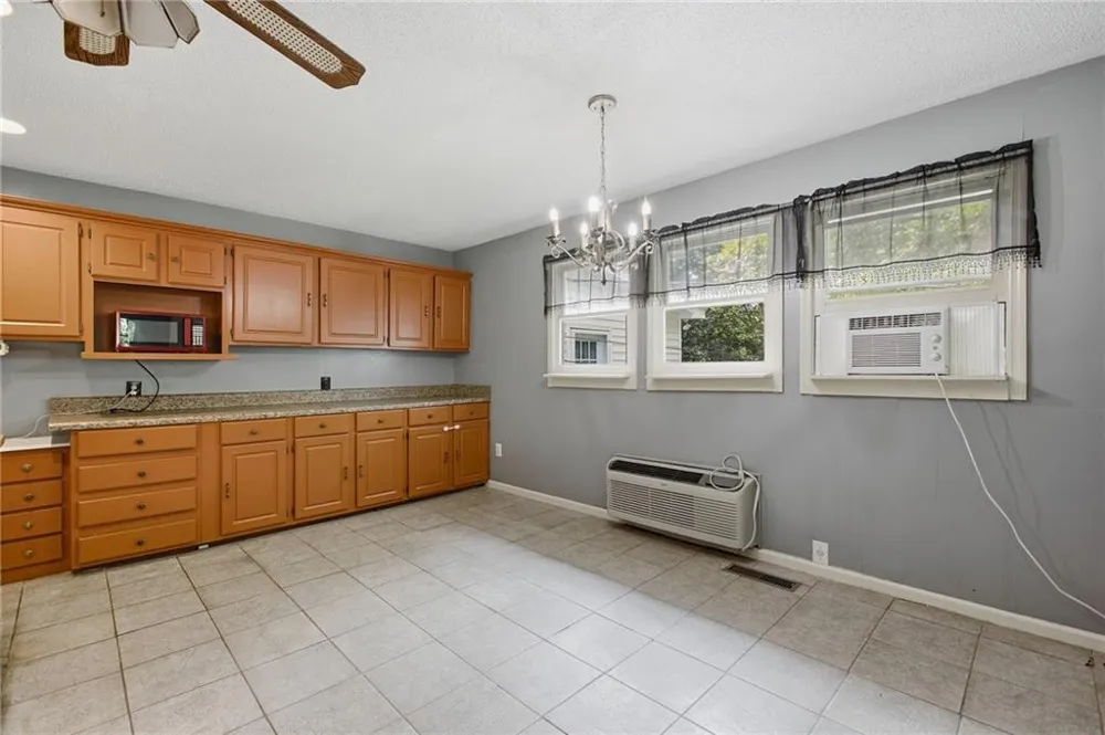 26 8th Street Emerson, GA 30137