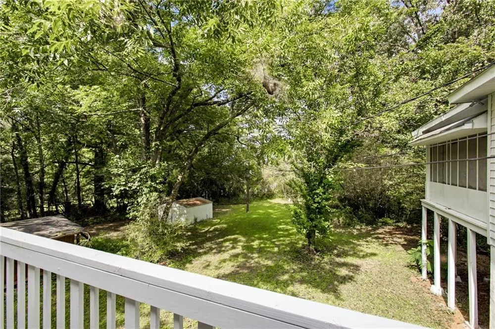 26 8th Street Emerson, GA 30137