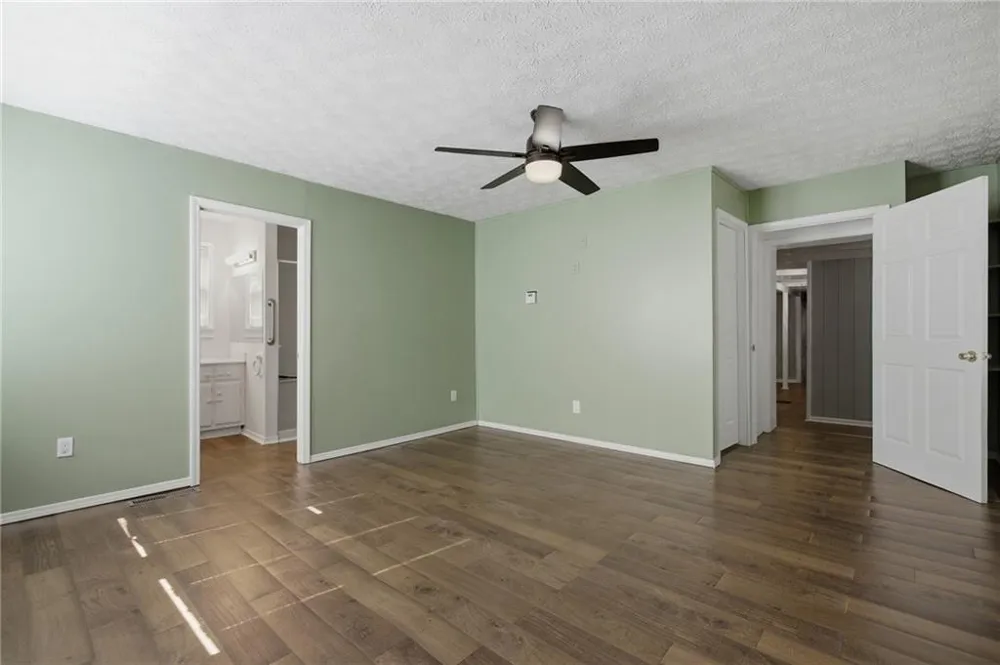 26 8th Street Emerson, GA 30137