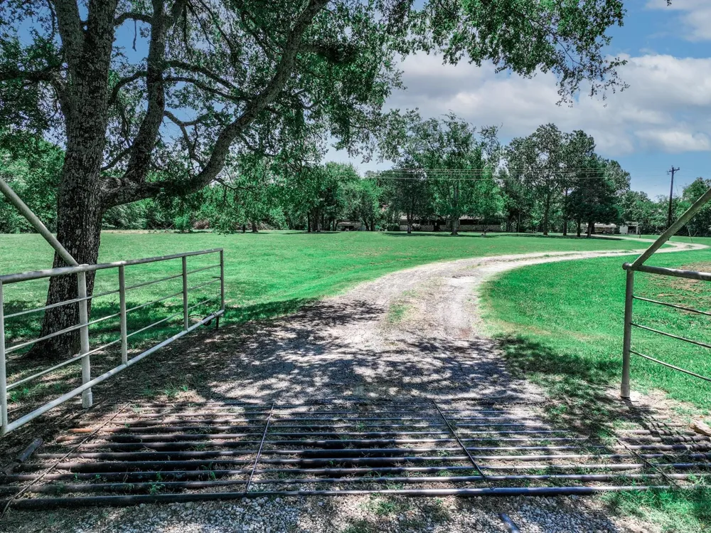 2341 FM 2649 Lone Oak, TX 75453
