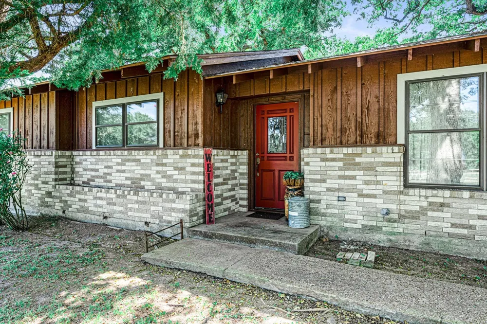 2341 FM 2649 Lone Oak, TX 75453