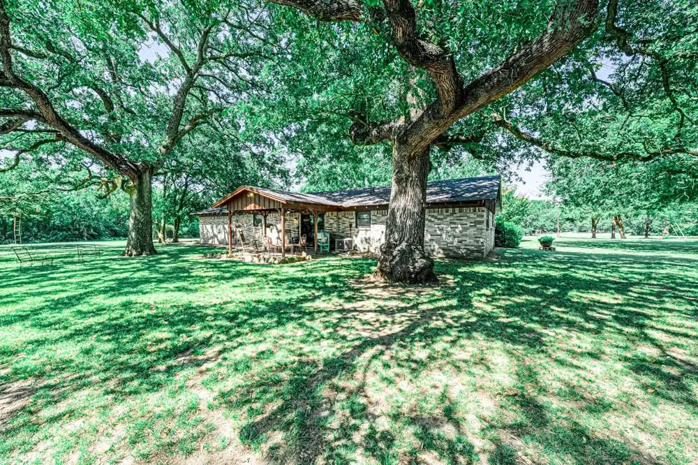 2341 FM 2649 Lone Oak, TX 75453