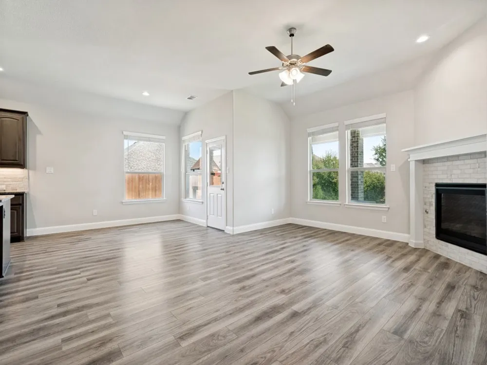 268 Mineral Point Drive Aledo, TX 76008