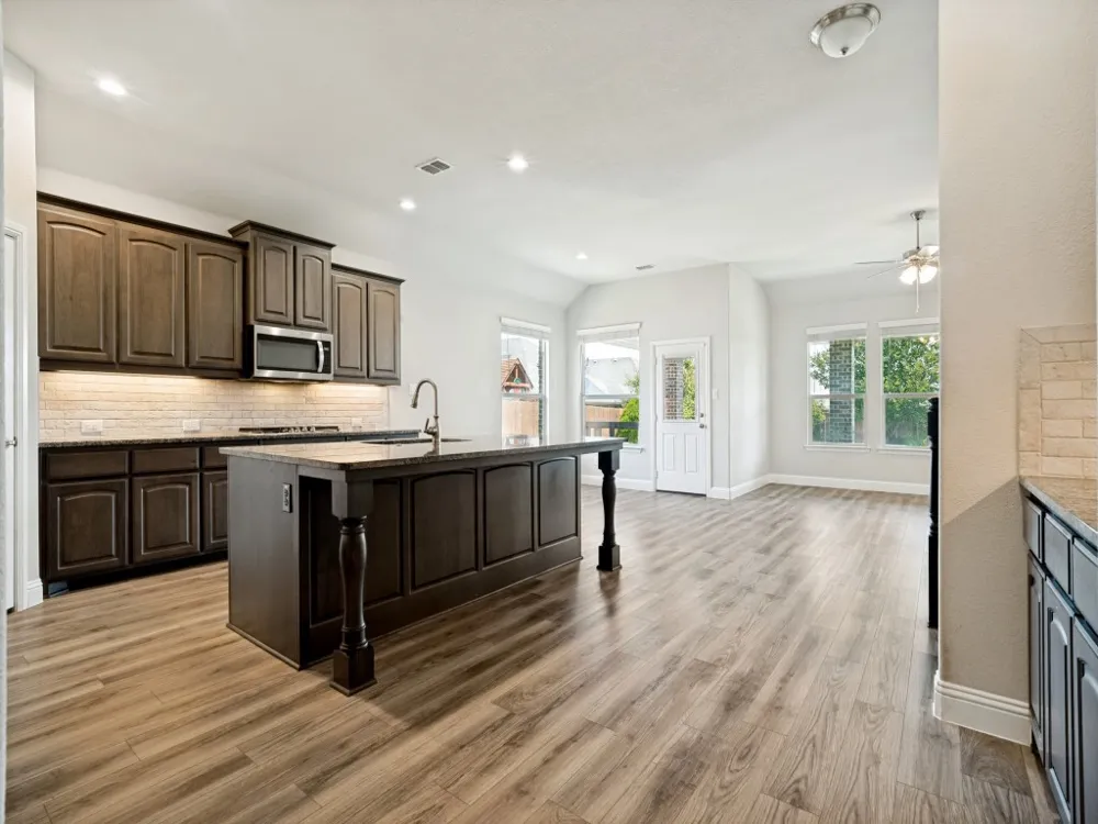 268 Mineral Point Drive Aledo, TX 76008
