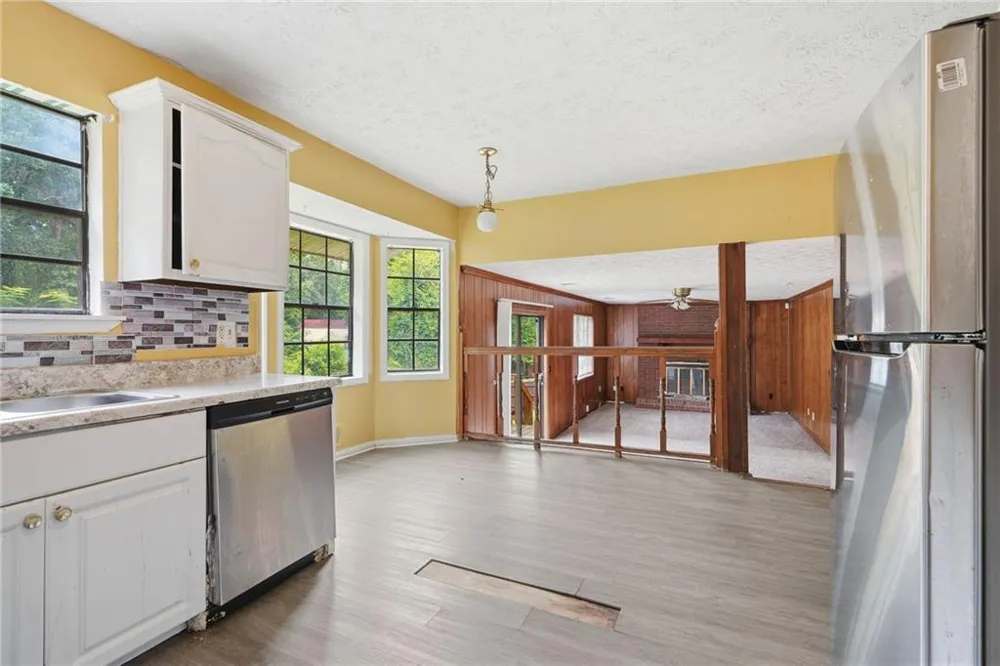 1267 Brookvale Drive Riverdale, GA 30296