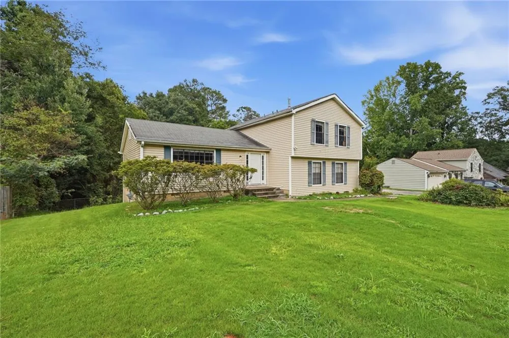 1267 Brookvale Drive Riverdale, GA 30296
