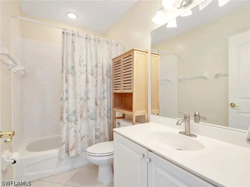Diamond Circle #1104 Naples, FL 34110