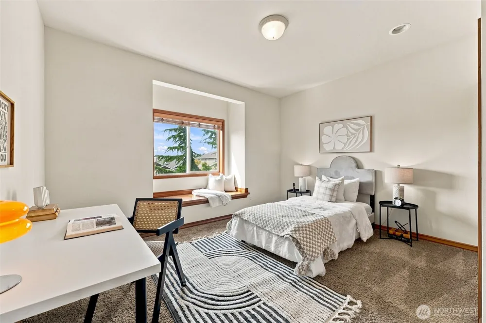 3265 Phillips Avenue Enumclaw, WA 98022