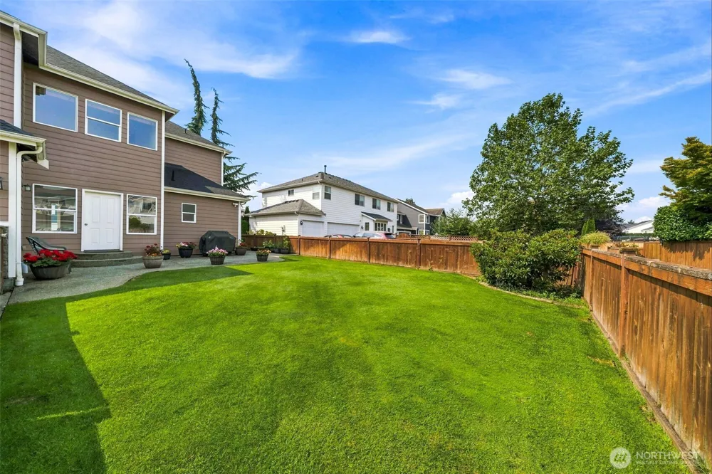 3265 Phillips Avenue Enumclaw, WA 98022