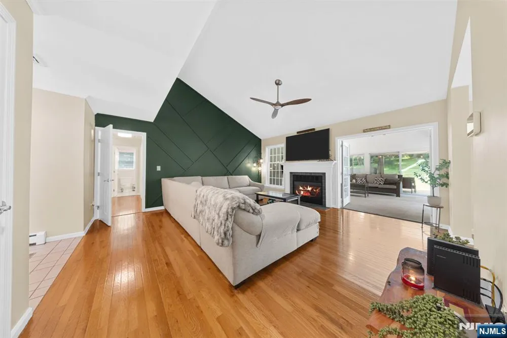 191 Ellis Road Holland, NJ 08848