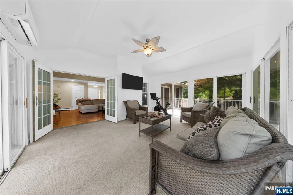 191 Ellis Road Holland, NJ 08848