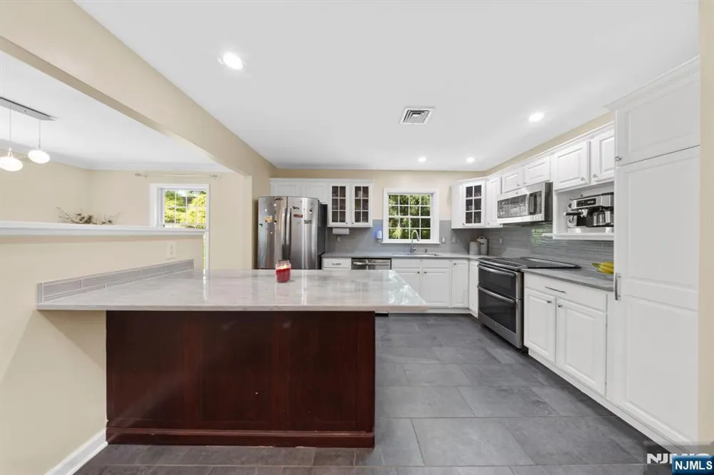 191 Ellis Road Holland, NJ 08848