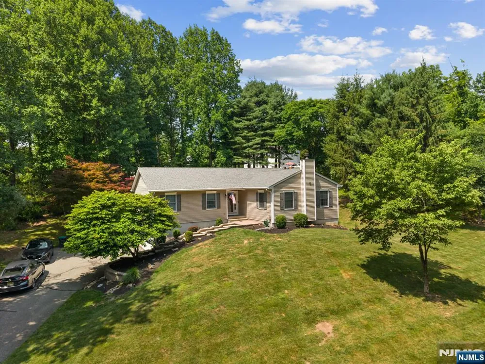 191 Ellis Road Holland, NJ 08848