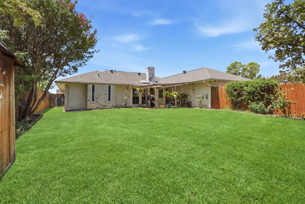 1718 Merrimac Trail Garland, TX 75043