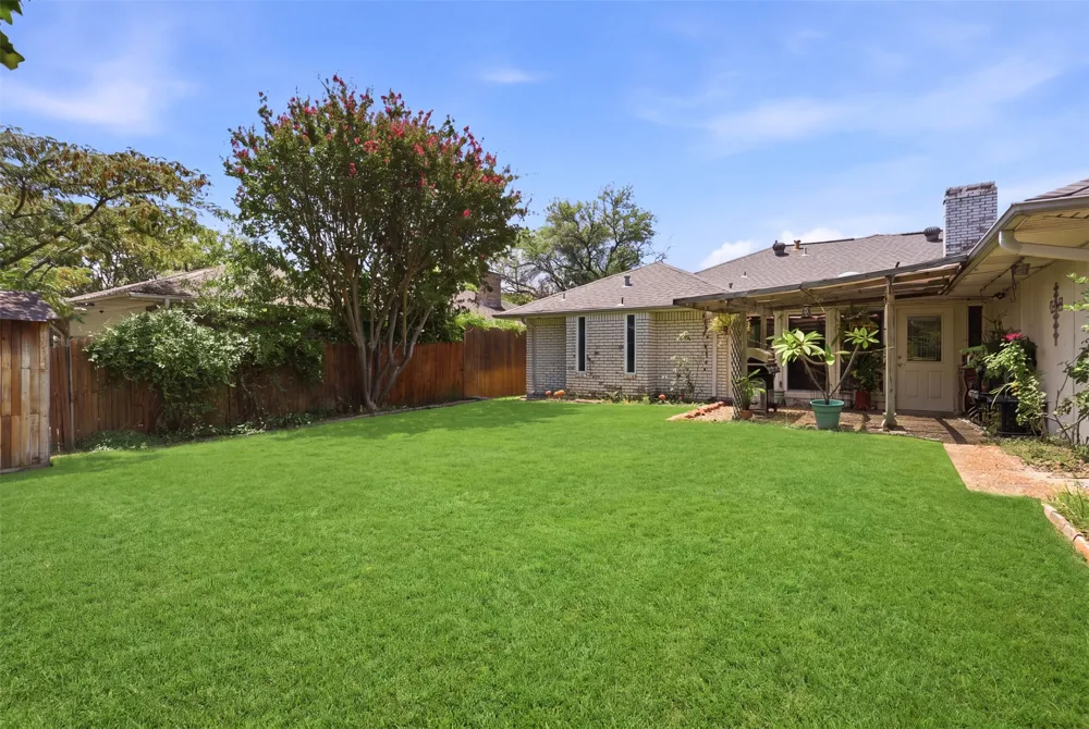 1718 Merrimac Trail Garland, TX 75043
