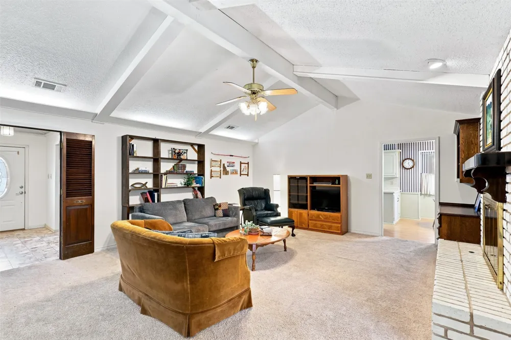 1718 Merrimac Trail Garland, TX 75043