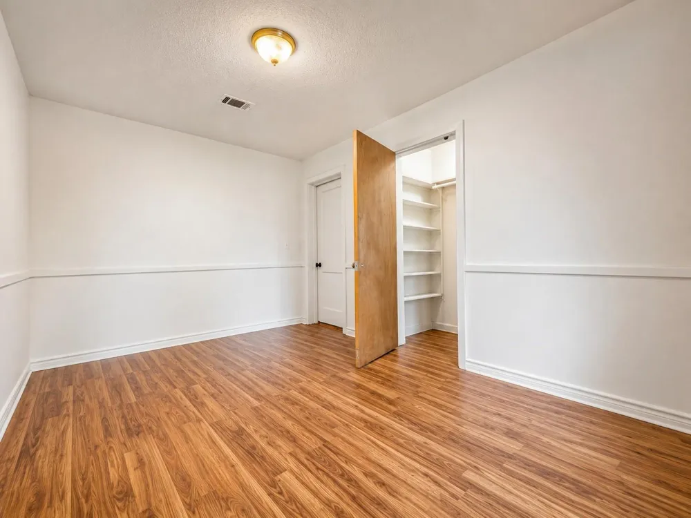 316 Riley Road Clute, TX 77531