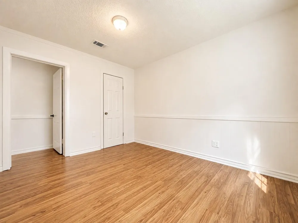 316 Riley Road Clute, TX 77531