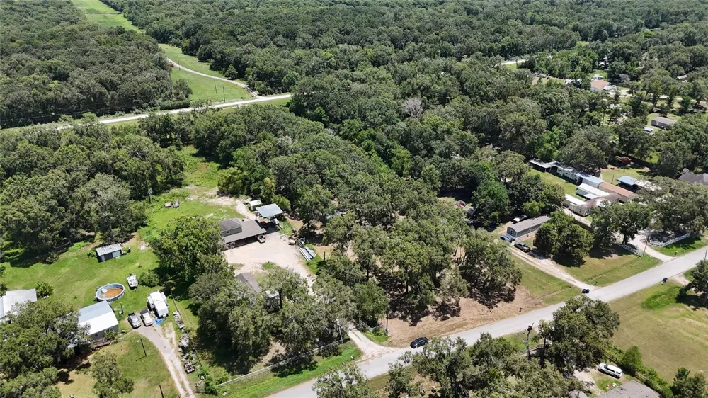 384 County Road 4017 Dayton, TX 77535