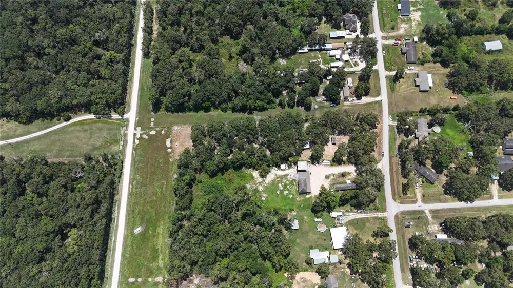 384 County Road 4017 Dayton, TX 77535