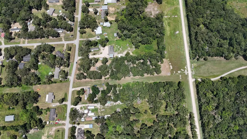 384 County Road 4017 Dayton, TX 77535