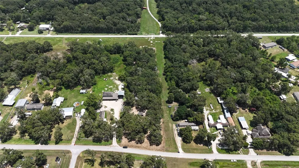 384 County Road 4017 Dayton, TX 77535