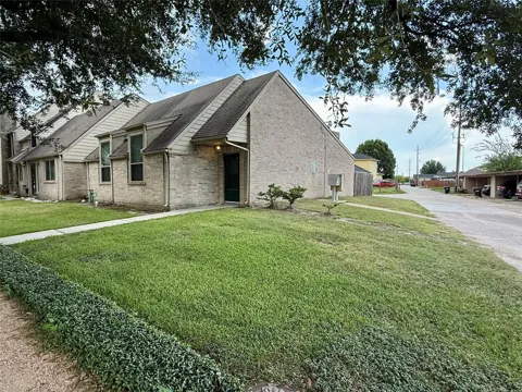 15510 Weldon Drive