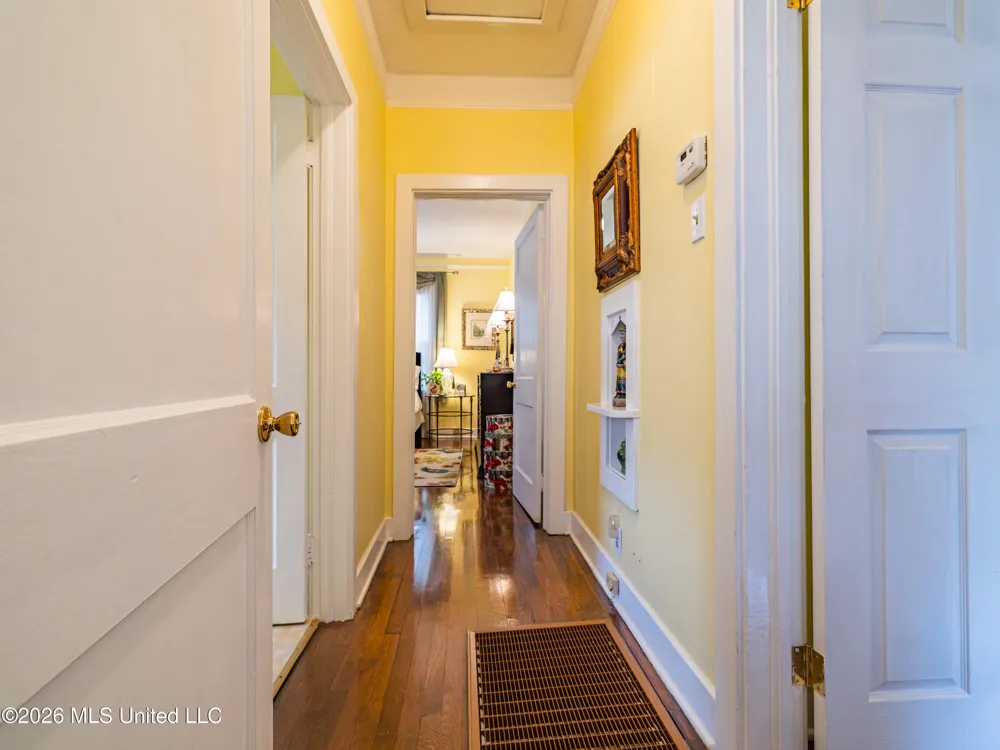 1 Oak Court Natchez, MS 39120