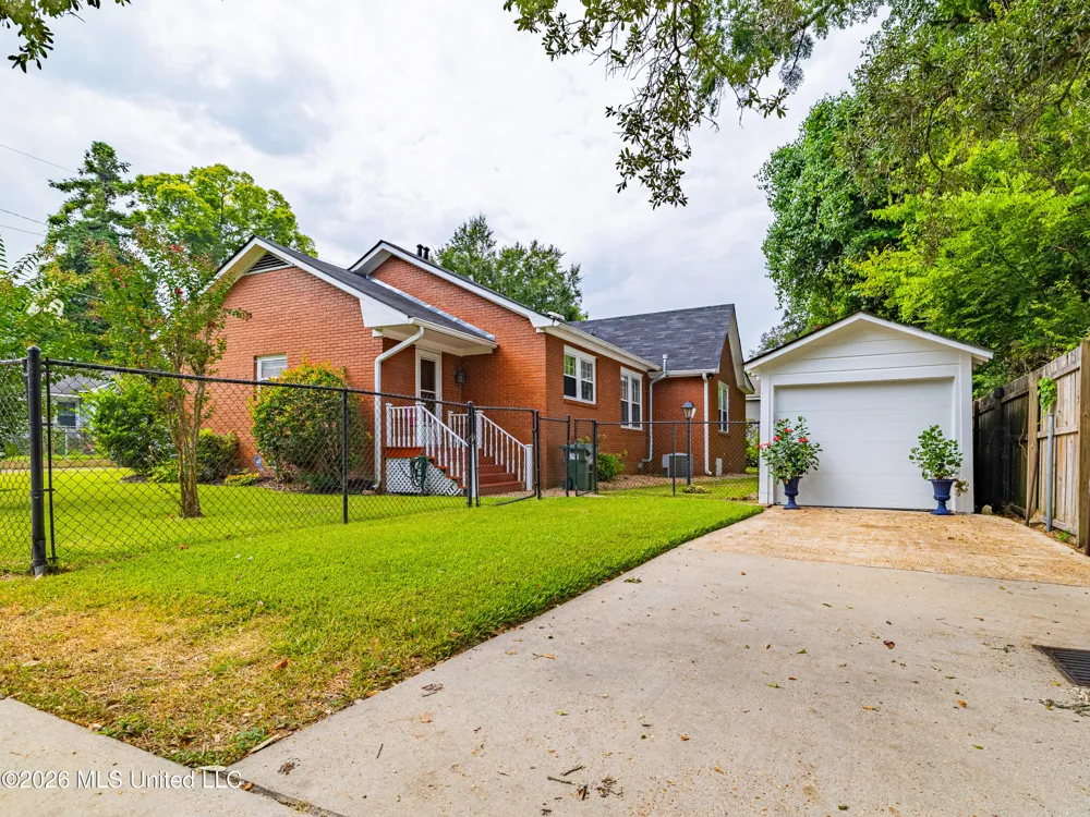 1 Oak Court Natchez, MS 39120