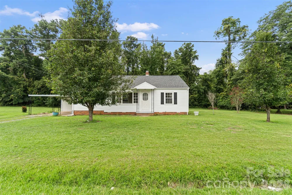 842 Moores Lake Road Wadesboro, NC 28170