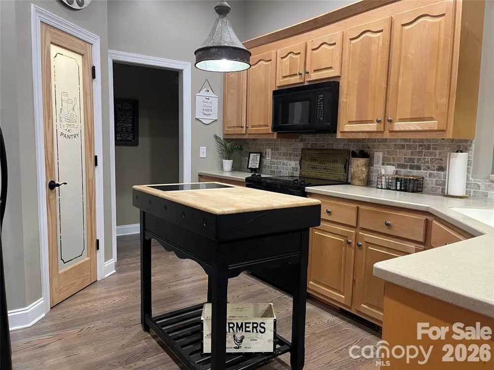 829 Savannah Place Drive Fort Mill, SC 29715