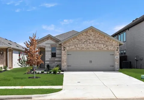 1641 Meadow Crest Drive