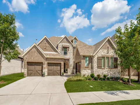905 Asbury Drive