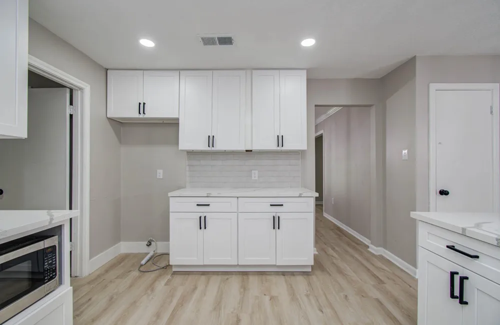 4735 Theall Road Houston, TX 77066